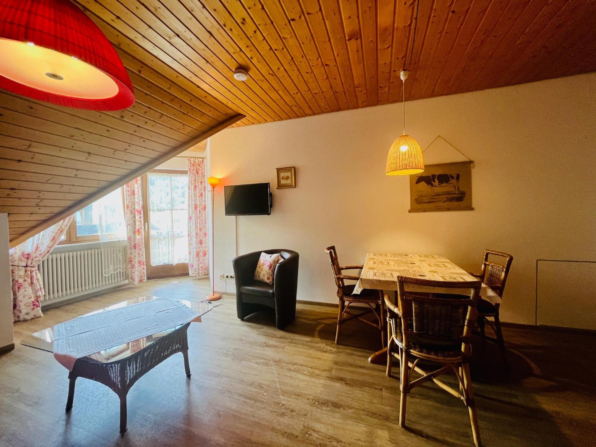 Ferienwohnungen Wellness Goldener Hahn Baiersbronn Zimmer foto