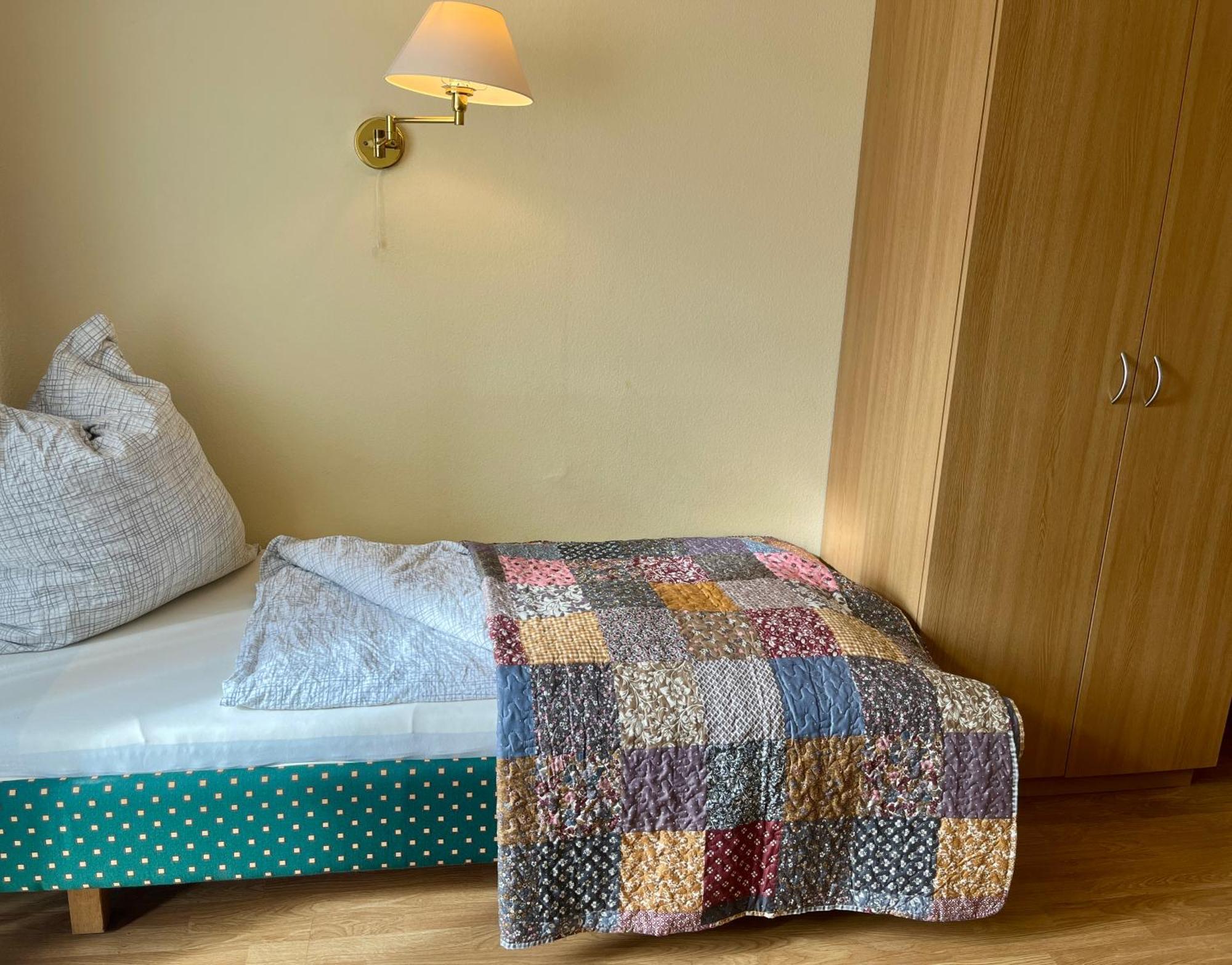 Ferienwohnungen Wellness Goldener Hahn Baiersbronn Zimmer foto