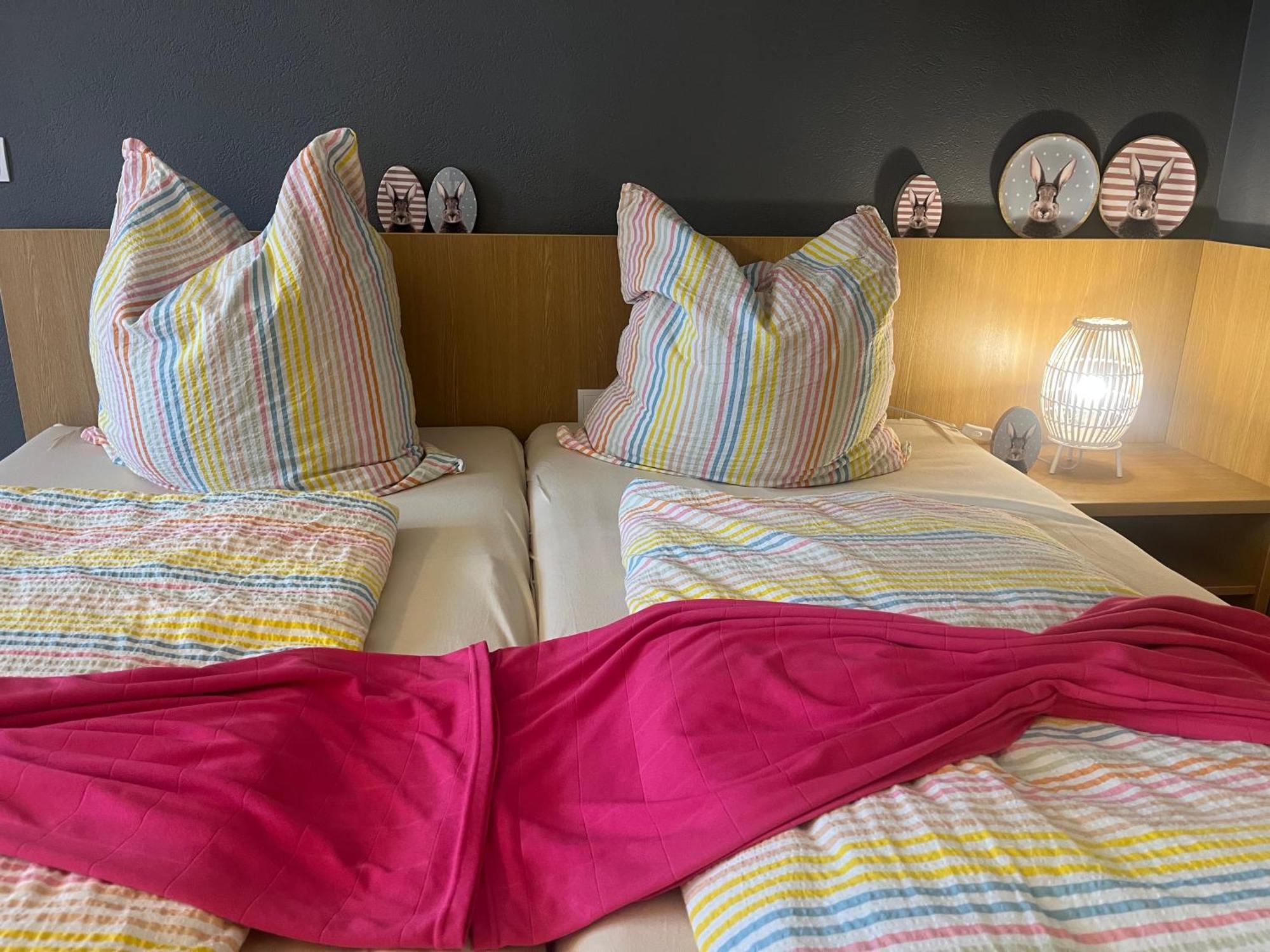 Ferienwohnungen Wellness Goldener Hahn Baiersbronn Zimmer foto